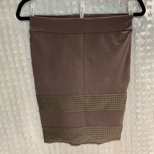 Acacia Brand skirt size small knee length stretch elastic waist